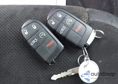 2018 Dodge Charger Sxt Plus Rwd z USA, uszkodzony, nr VIN 2C3CDXHG2JH273938